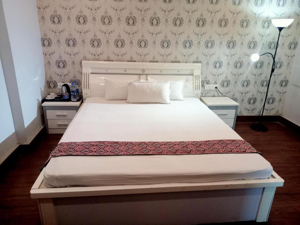 Ojas Hotel & Resort Durgāpur Екстериор снимка