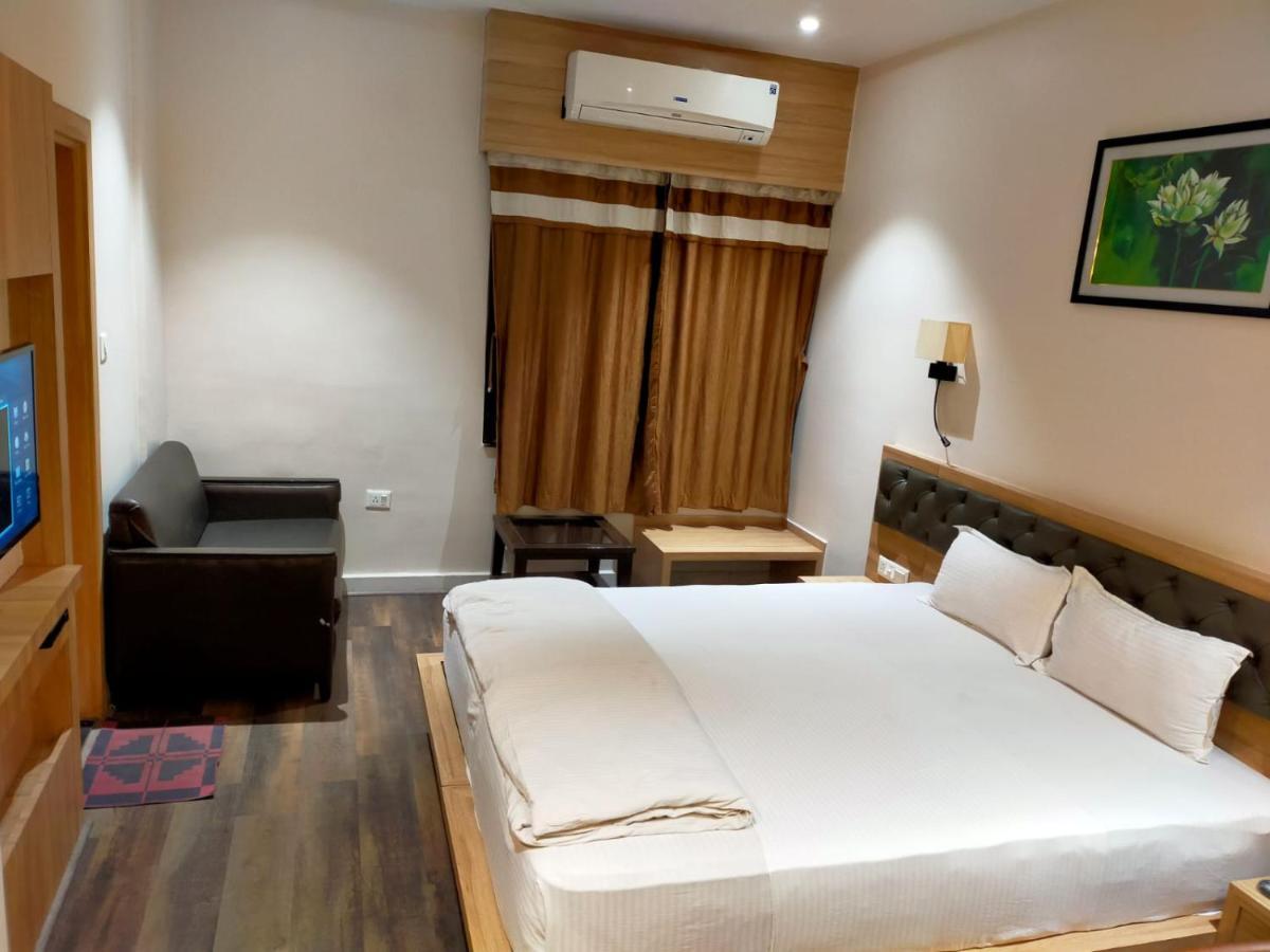 Ojas Hotel & Resort Durgāpur Екстериор снимка